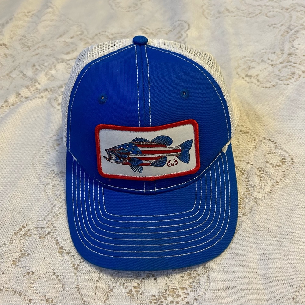 Real Tree Ameri-Bass Fish Snap Back Mens Hat - image 1